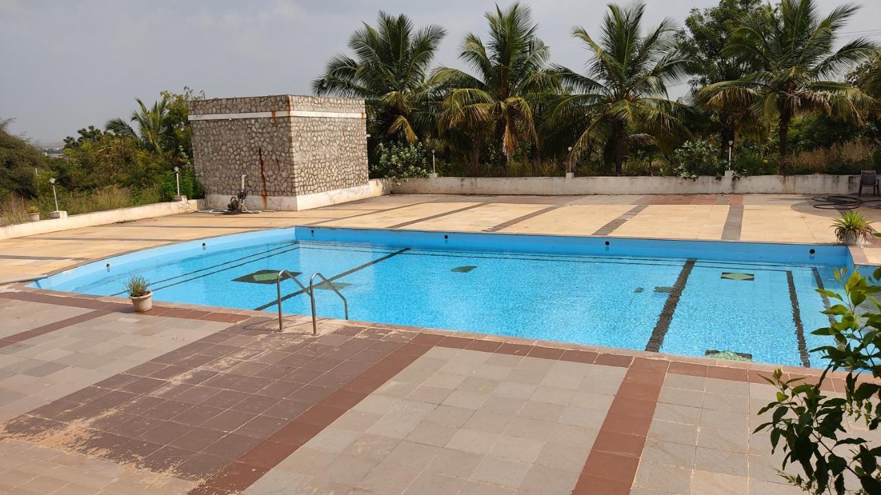 Kanthi Resorts Badami Bagalkot Ngoại thất bức ảnh