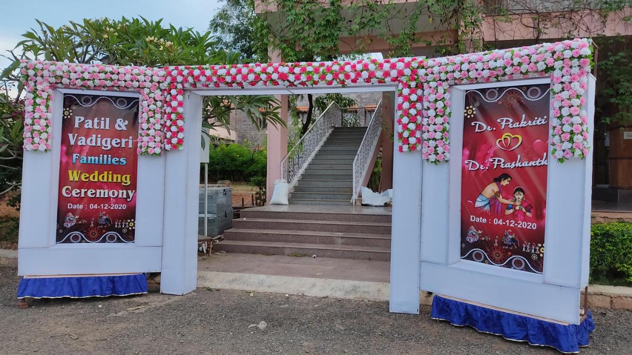 Kanthi Resorts Badami Bagalkot Ngoại thất bức ảnh